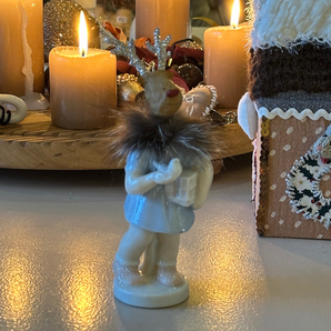 Mrs. Birdie – Håndlavet Unika Figur i Porcelæn | Dansk Design