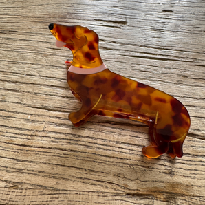 Giselle – brun gravhund hårspænde | Petit Atelier